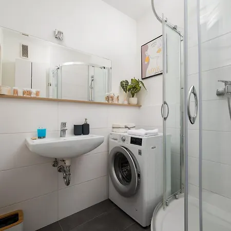 Apartament Metro Stokłosy Charming By Bookinghost Warszawa